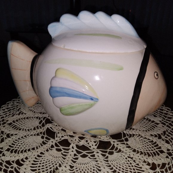 Vintage Elegant Ceramic Jar - Fish - Picture 1 of 3